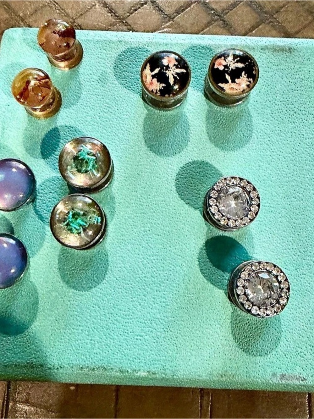 Bundle of 2g women’s plugs